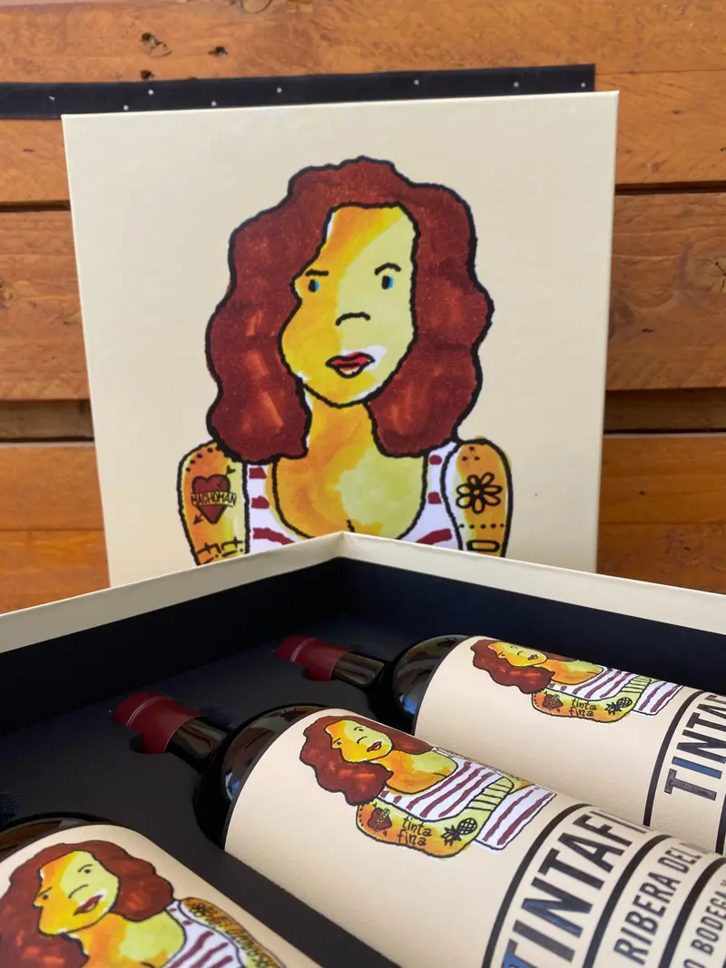 Casa Rojo Love is Wine Box - Tintafina & Macho Man