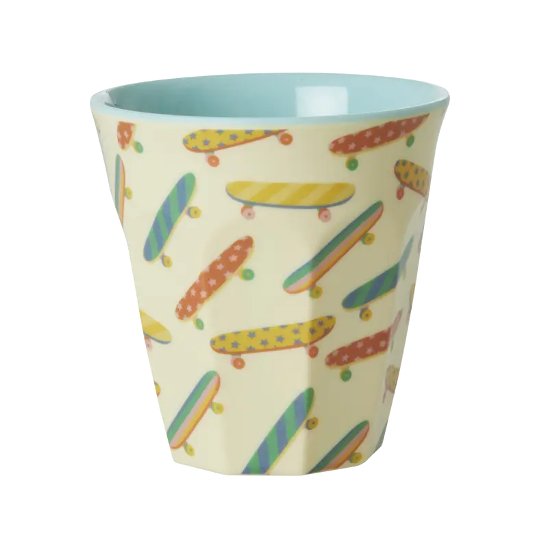 Mugg mellan Skate