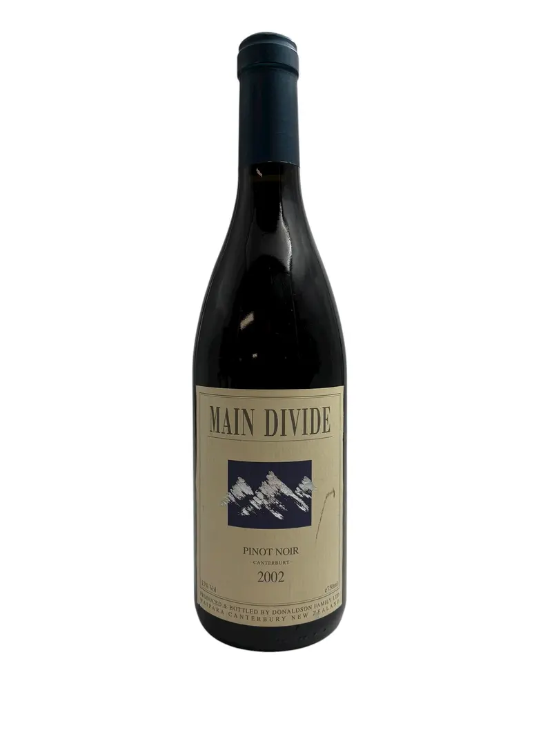Pinot Noir Main Divide 2002 från Canterbury